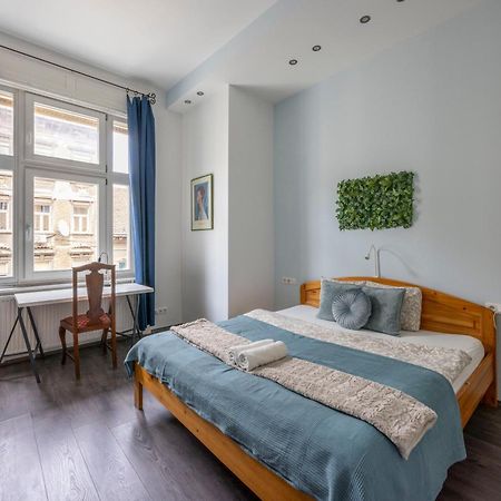 Explore Budapest From A Central Cozy Home & Sweet Retreat المظهر الخارجي الصورة