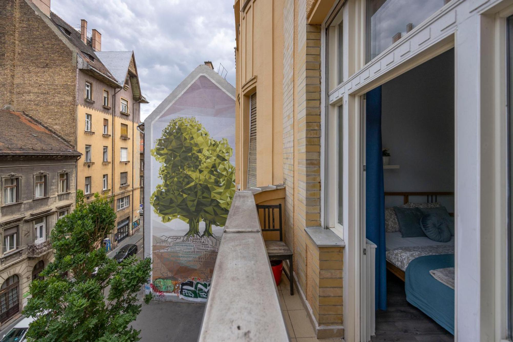 Explore Budapest From A Central Cozy Home & Sweet Retreat المظهر الخارجي الصورة